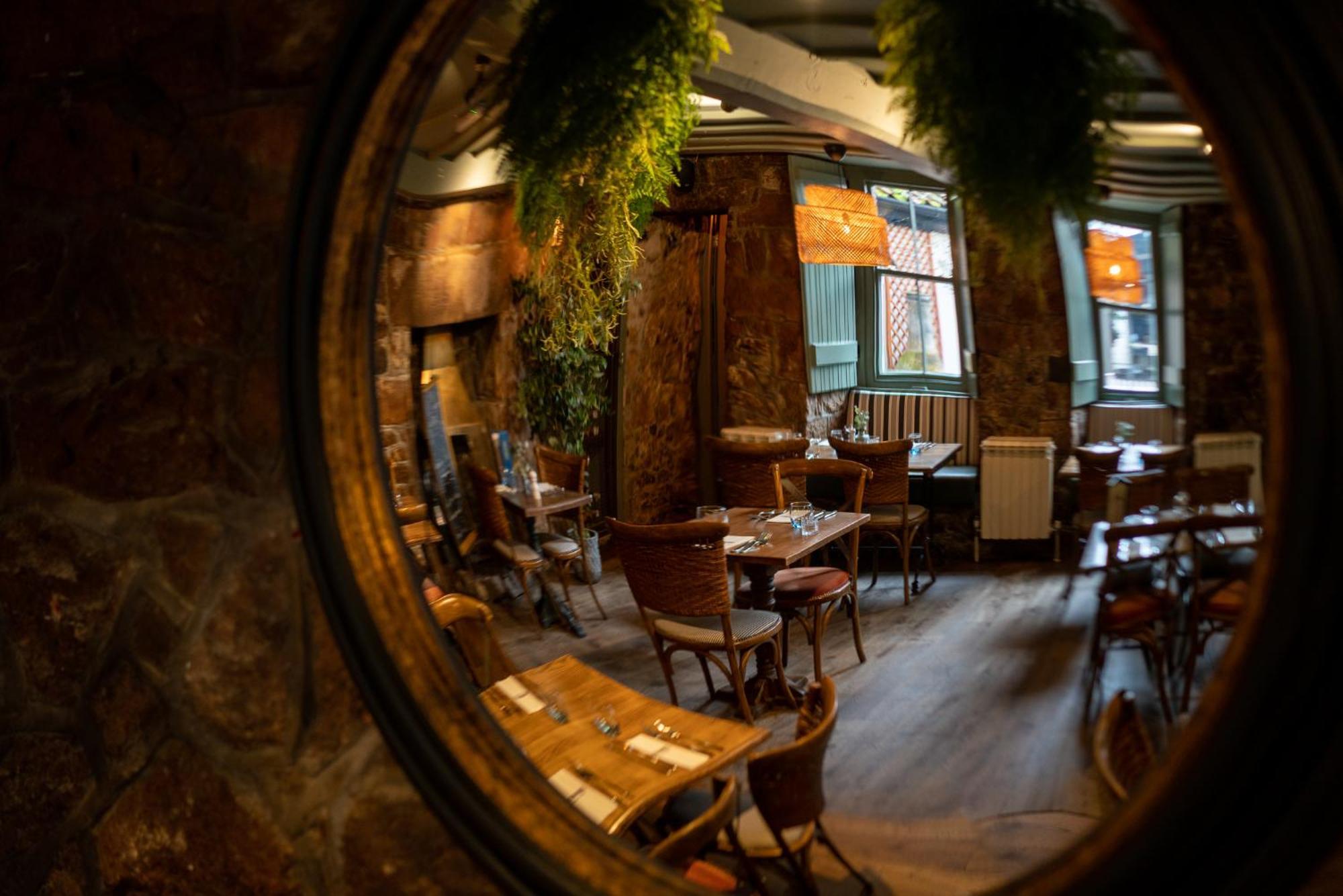 Old Court House Inn St Aubin Bagian luar foto